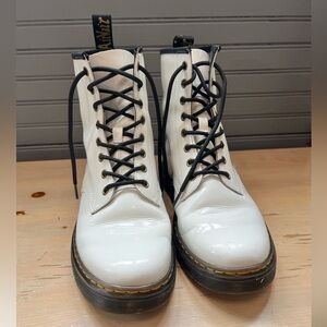Dr. Martens Jadon 15265100 White Smooth Polish Leather BOOTS Medium Women Size 9